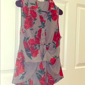 Floral rose pattern button-down sleeveless Top